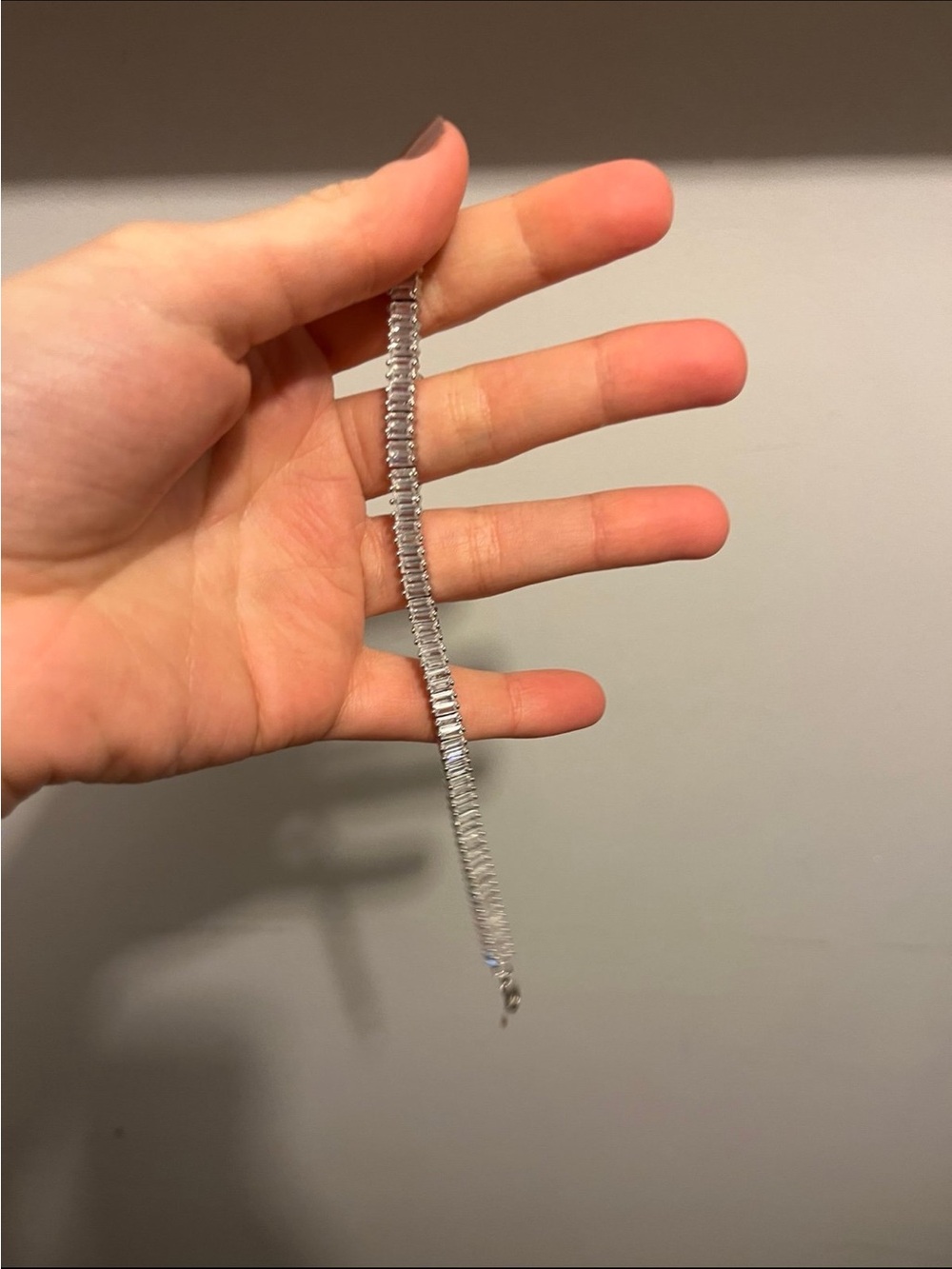 Silver Caitlyn Minimalist Bracelet - Sleek Sparkle